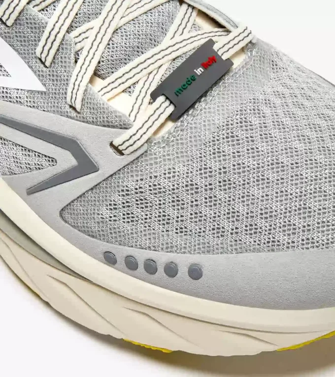 Atomo V7000-2 Made in Italy Laufschuh – Leichtigkeit und Dämpfung – Für alle Geschlechter