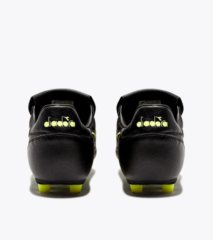 Brasil Lt T Mdpu Calcio-Fußballschuhe für festen Boden