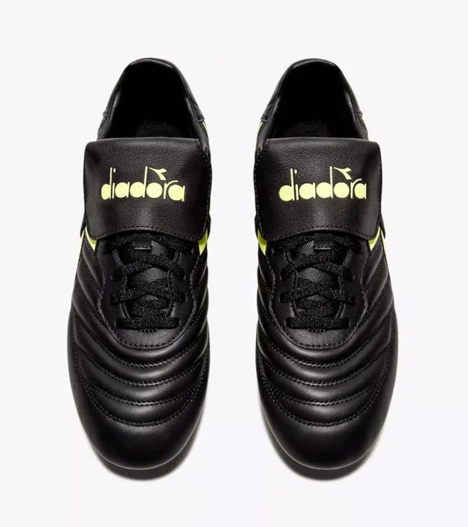 Brasil Lt T Mdpu Calcio-Fußballschuhe für festen Boden