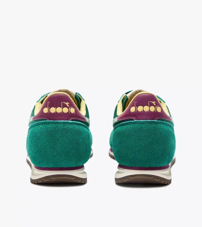 Cross Low-Profile-Sneaker aus Wildleder