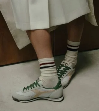 Cross Low-Profile-Sneaker aus Wildleder