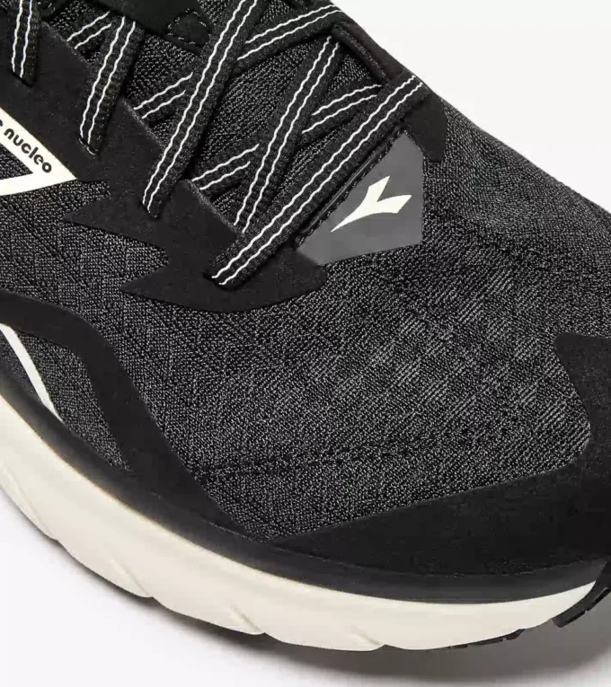 Equipe Nucleo Laufschuhe