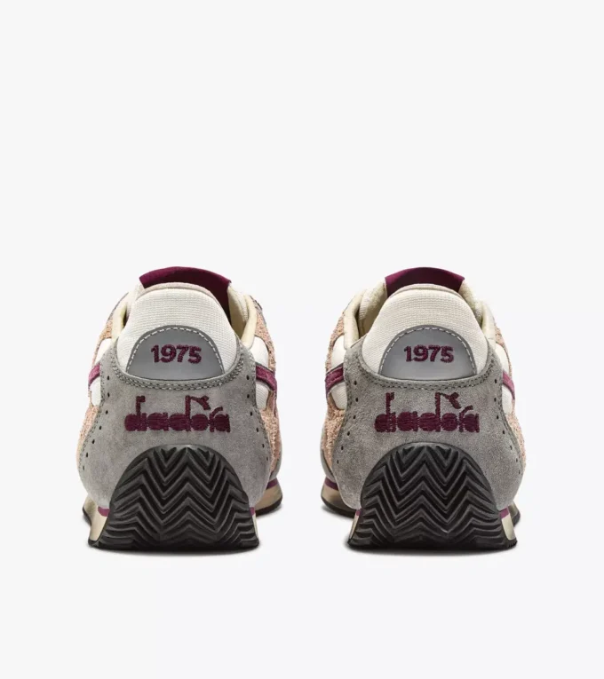 Equipe Revenge Used Low-Profile-Sneaker im Heritage-Stil