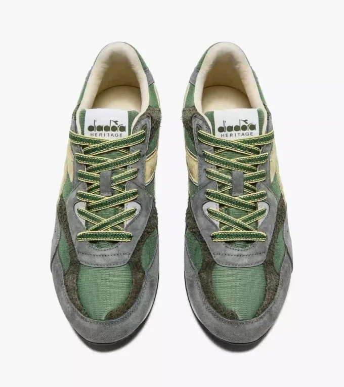 Equipe Revenge Used Low-Profile-Sneaker im Heritage-Stil