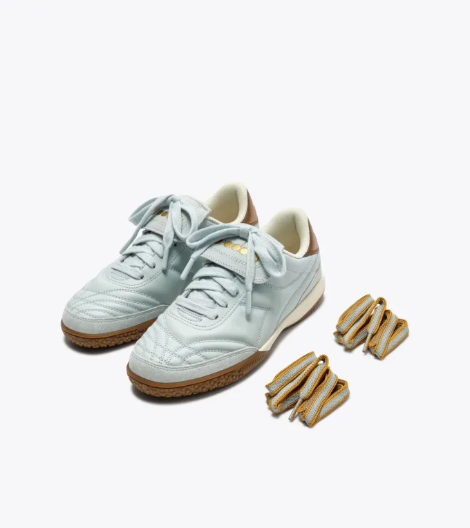 Gold Indoor Metal Terrace-Style-Sneaker aus Leder