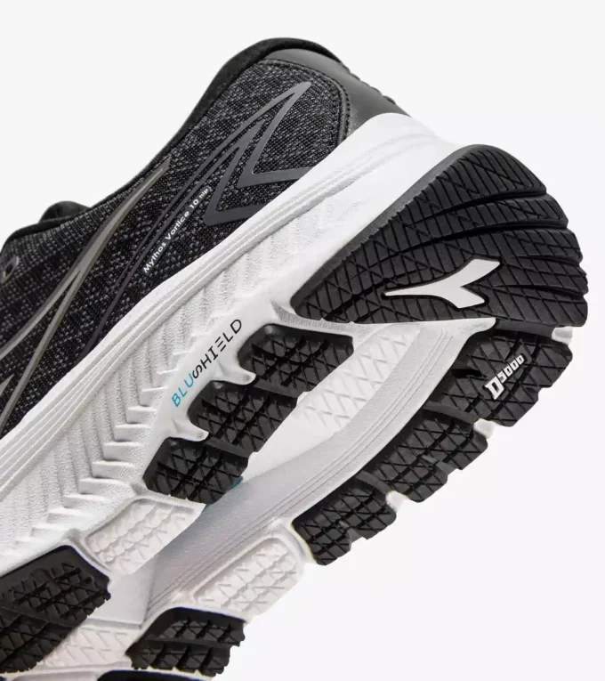 Mythos Blushield 10 Vortice Hip W Laufschuh mit reflektierenden Details – Dämpfung und Schutz