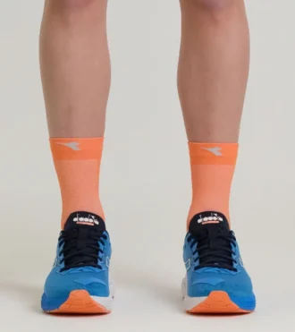 mythos blushield 10 vortice laufschuh dmpfung und schutz 2 330x371 - Mythos Blushield 10 Vortice Laufschuh &ndash; D&auml;mpfung und Schutz