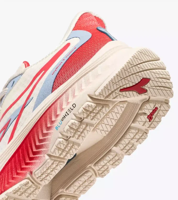 Mythos Blushield 9 Vortice W Laufschuh – Dämpfung und Schutz