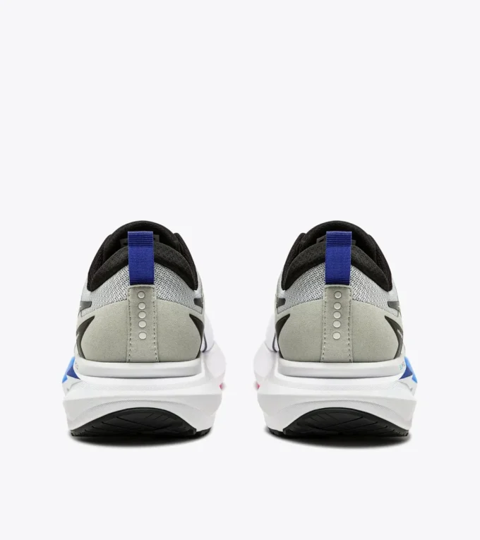 Mythos Blushield Vigore 3 Laufschuh – Stabilität und Schutz