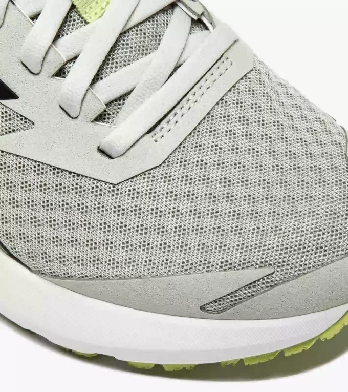 Mythos Blushield Vigore 3 W Laufschuh – Stabilität und Schutz