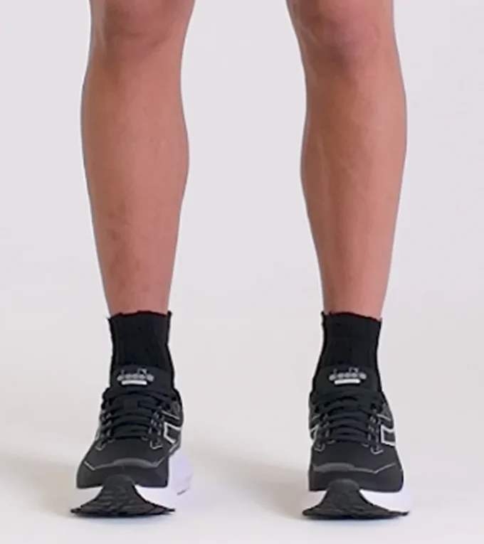 Mythos Blushield Vigore 4 Laufschuh – Stabilität und Schutz