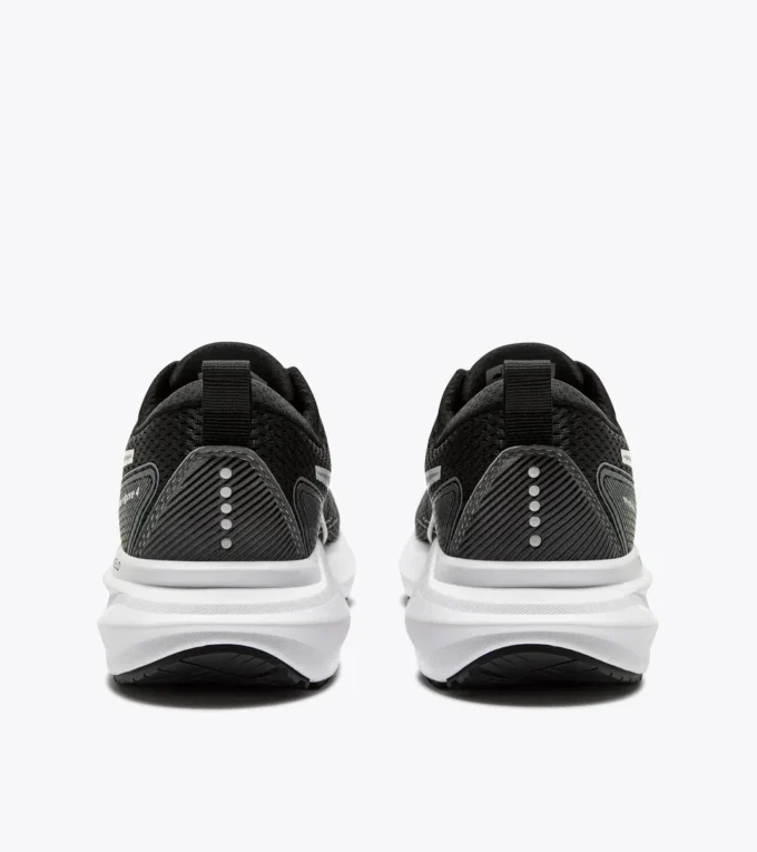 Mythos Blushield Vigore 4 W Laufschuh – Stabilität und Schutz