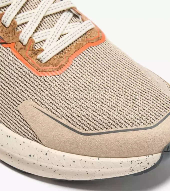 Mythos Blushield Volo 5 2030 Laufschuh mit geringerer Umweltbelastung – Stabilität und Leichtigkeit