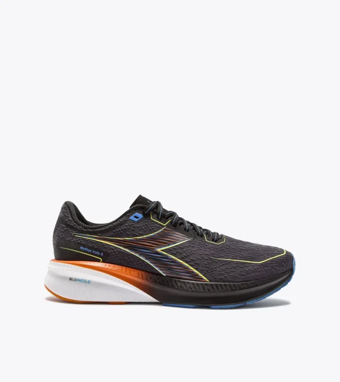 Mythos Blushield Volo 5 Laufschuh – Stabilität und Leichtigkeit Mythos Blushield Volo 5 Laufschuh – Stabilität und Leichtigkeit
