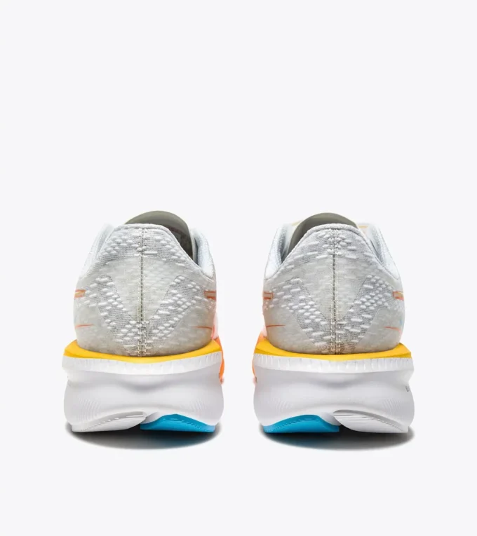 Mythos Blushield Volo 5 Laufschuh – Stabilität und Leichtigkeit