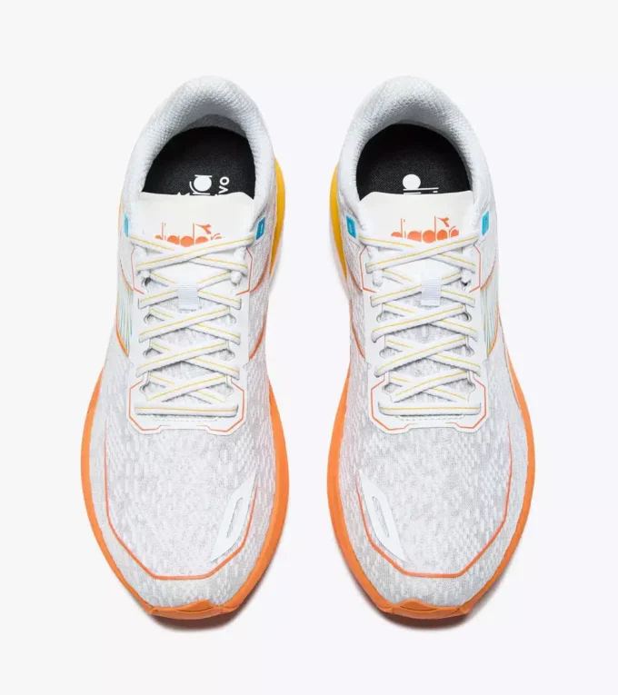 Mythos Blushield Volo 5 Laufschuh – Stabilität und Leichtigkeit