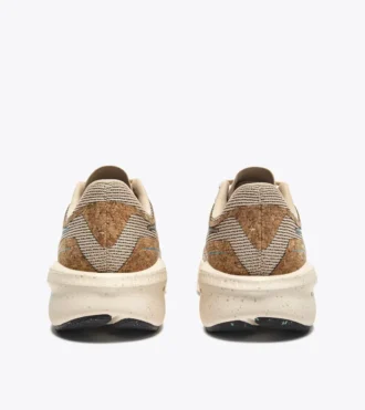 Mythos Blushield Volo 5 W 2030 Laufschuh mit geringerer Umweltbelastung – Stabilität und Leichtigkeit