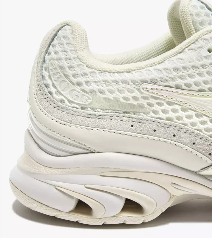 Mythos Propulsion 280 Scarab Von den 2000er Jahren inspirierte Sport-Sneaker