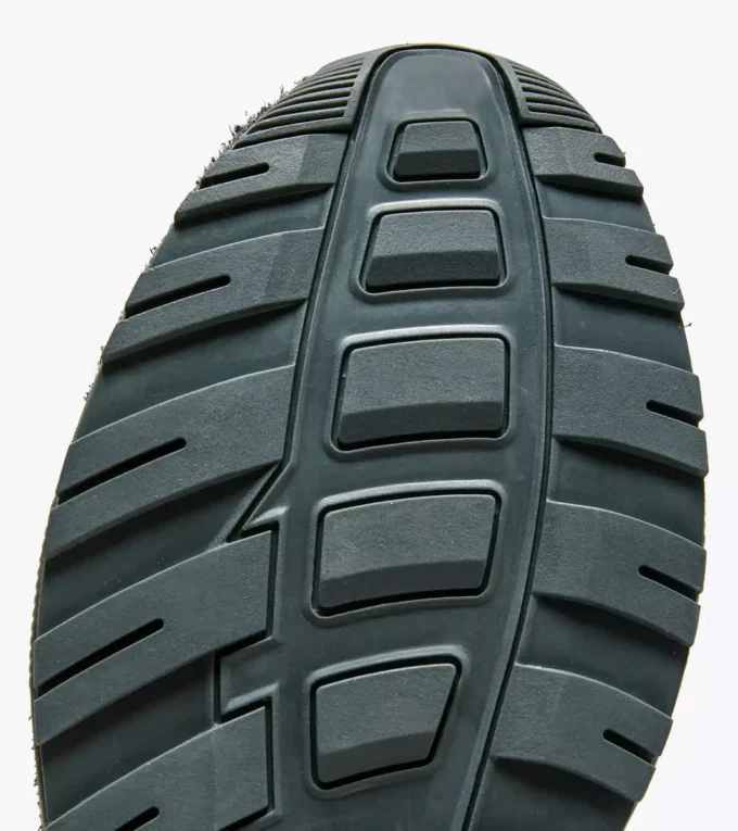 N902 Hairy Suede Sportliche Sneaker – geschlechtsneutral