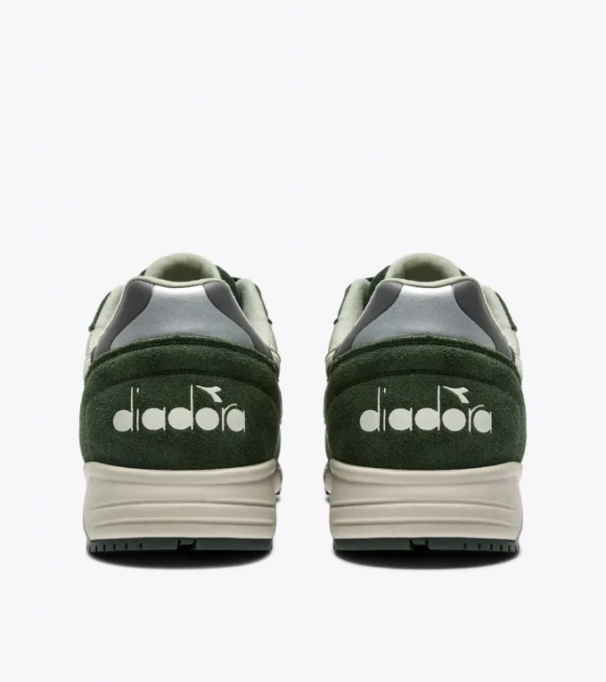 N902 Sportliche Sneaker