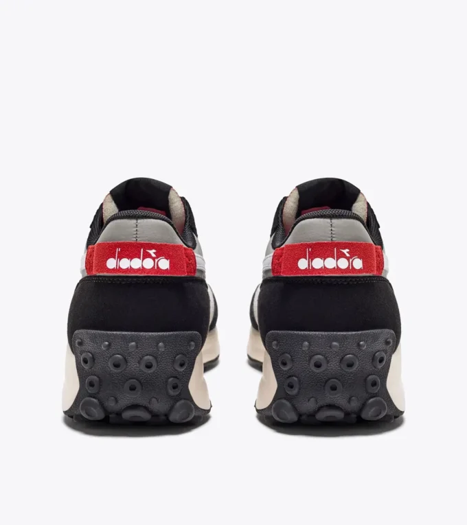 Race Nyl Sportliche Sneaker – Geschlechtsneutral