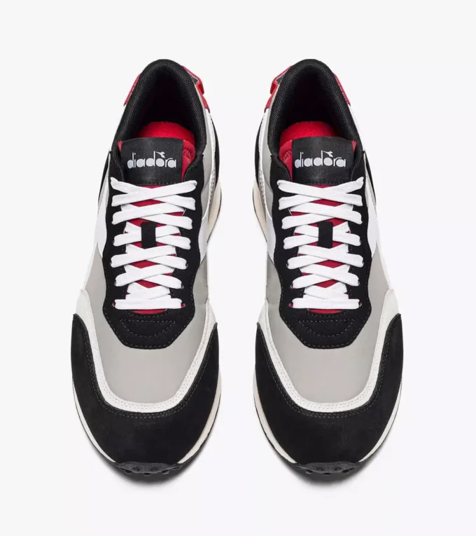 Race Nyl Sportliche Sneaker – Geschlechtsneutral