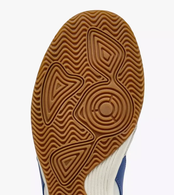 Seoul Indoor Terrace-inspirierte Ledersneaker