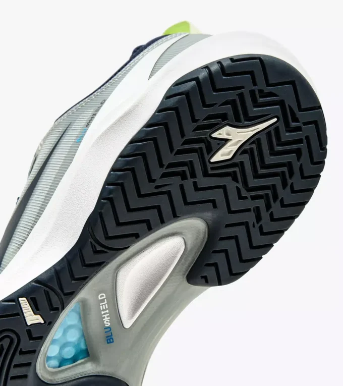 Speed Blushield Fly 4 + Ag Tennisschuhe für Hartplätze oder Sandplätze