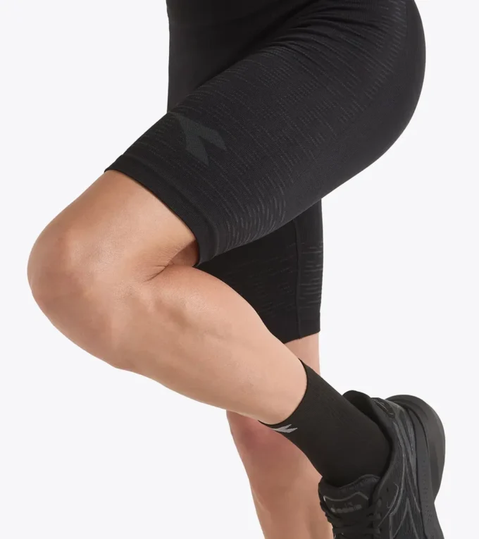 Stratouno Half-Tight Technische Shorts für Temperaturregulierung – Laufen