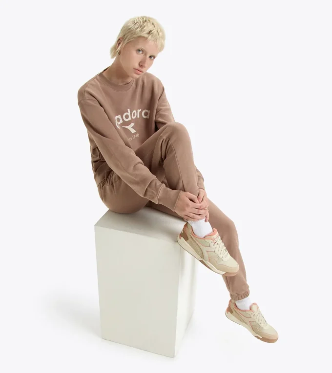 Sweatshirt Crew Athl. Logo Sweatshirt mit Rundhalsausschnitt – Unisex Sweatshirt Crew Athl. Logo Sweatshirt mit Rundhalsausschnitt – Unisex