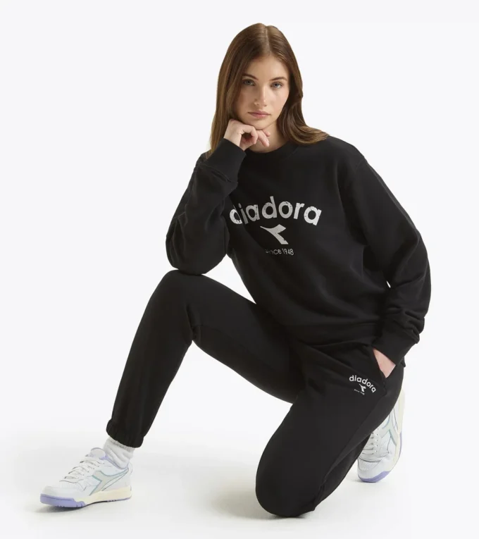 Sweatshirt Crew Athl. Logo Sweatshirt mit Rundhalsausschnitt – Unisex Sweatshirt Crew Athl. Logo Sweatshirt mit Rundhalsausschnitt – Unisex