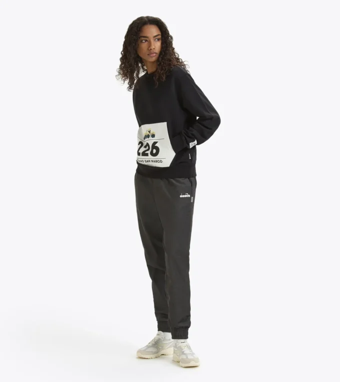 Sweatshirt Crew G.D. 1984 (226) Sweatshirt mit Rundhalsausschnitt – geschlechtsneutral Sweatshirt Crew G.D. 1984 (226) Sweatshirt mit Rundhalsausschnitt – geschlechtsneutral