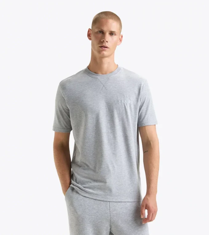 T-Shirt Ss Athl. Logo T-Shirt – geschlechtsneutral T-Shirt Ss Athl. Logo T-Shirt – geschlechtsneutral