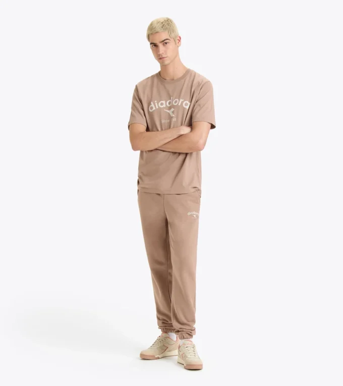 T-Shirt Ss Athl. Logo T-Shirt – geschlechtsneutral T-Shirt Ss Athl. Logo T-Shirt – geschlechtsneutral