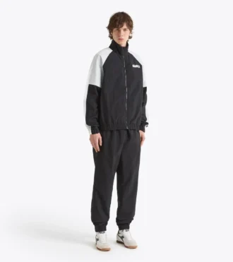 trainingsanzug athl logo i trainingsanzug aus polyamid 1 330x371 - Trainingsanzug Athl. Logo I Trainingsanzug aus Polyamid