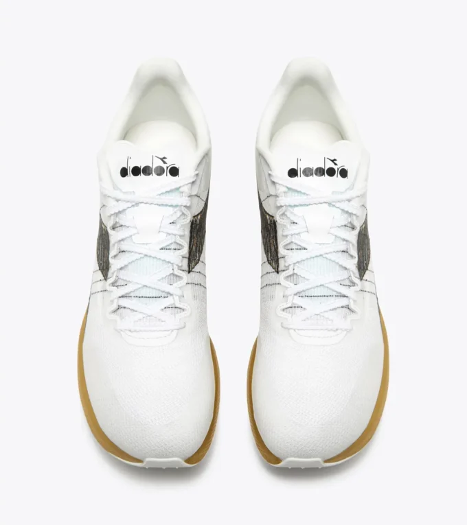 Velocita Carbon Laufschuh – Unisex